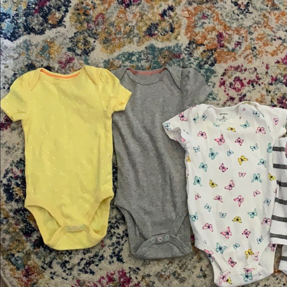 Short and long-sleeve onesies, size 3-6 months